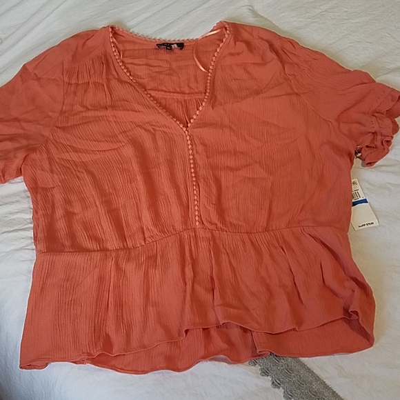 1 state Tops - ❄Coral peplum blouse